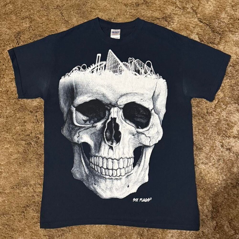Vintage Six Flags Skull T-Shirt Black Medium